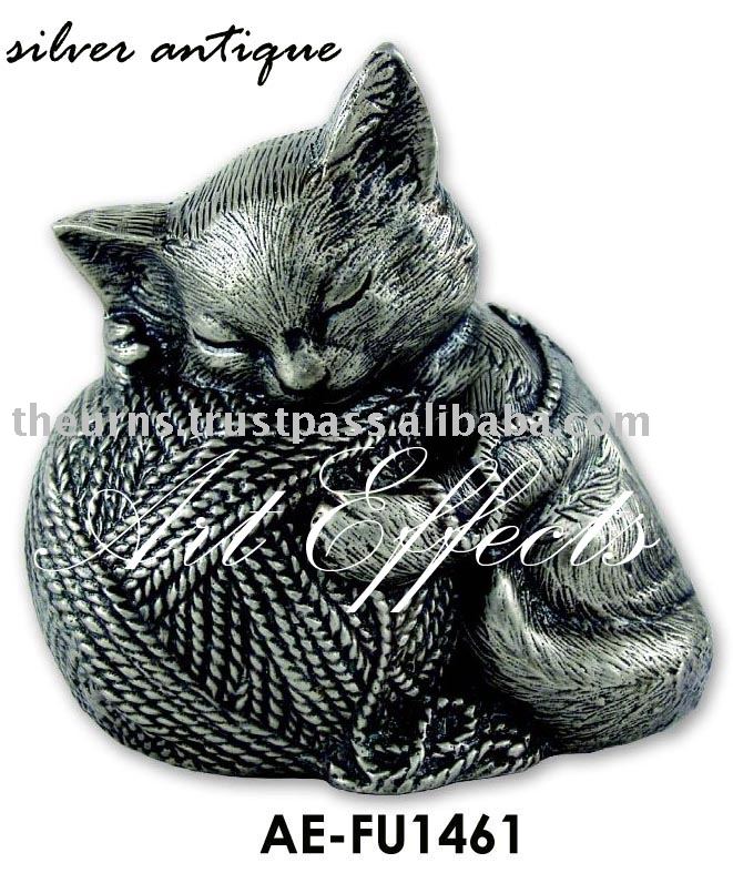Manufacturers Exporters and Wholesale Suppliers of Precious Kitty Brass Urn Mumbai, Maharashtra